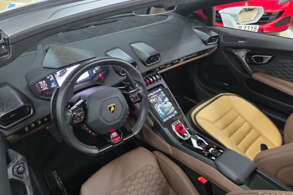 2022 Lamborghini Huracán с пробегом 9 052 км