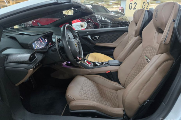 2022 Lamborghini Huracán с пробегом 9 052 км