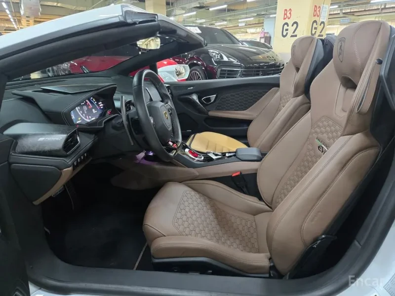 2022 Lamborghini Huracán с пробегом 9 052 км
