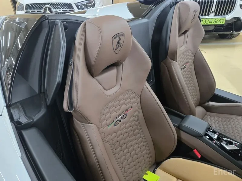 2022 Lamborghini Huracán с пробегом 9 052 км