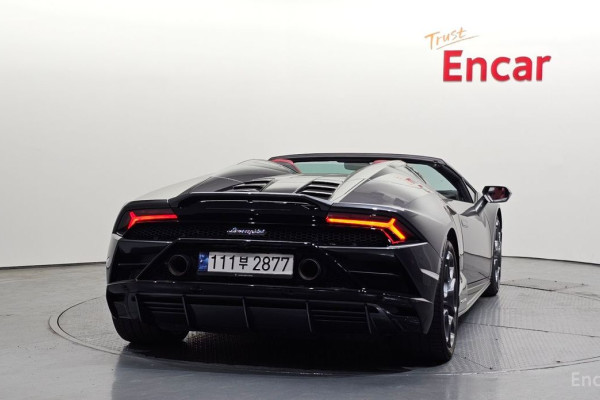 2023 Lamborghini Huracán с пробегом 25 742 км