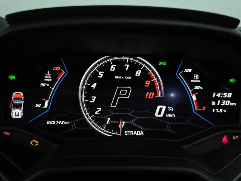 2023 Lamborghini Huracán с пробегом 25 742 км