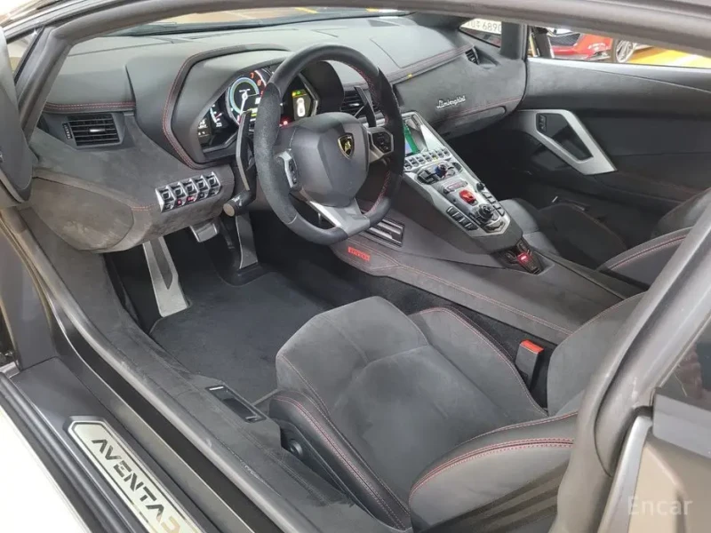 2016 Lamborghini Aventador с пробегом 1 800 км