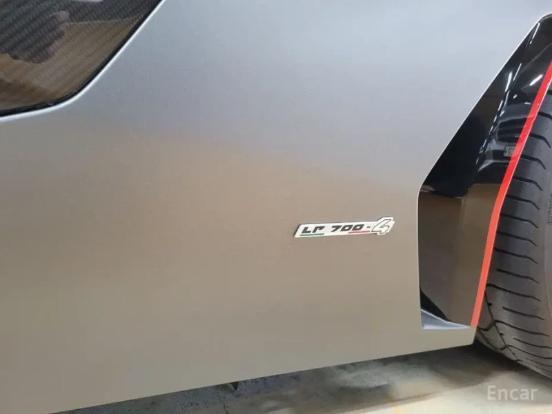 2016 Lamborghini Aventador с пробегом 1 800 км