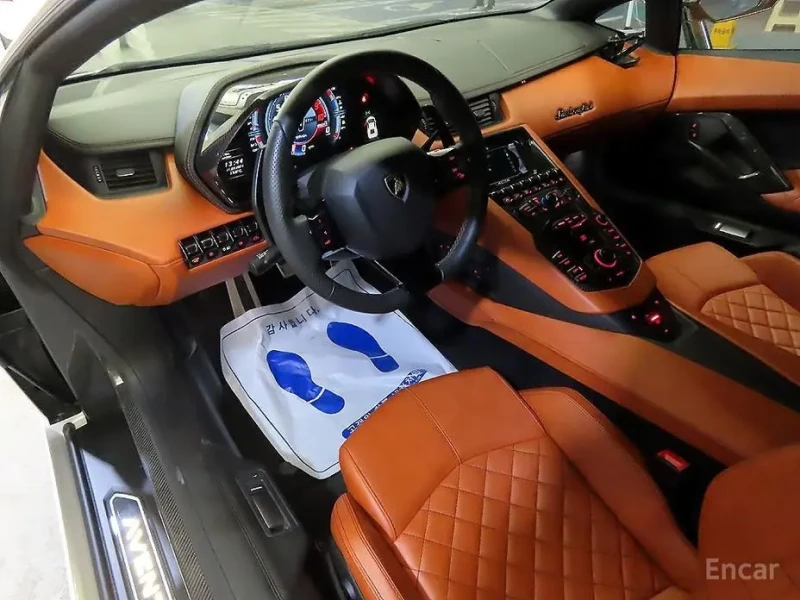2018 Lamborghini Aventador с пробегом 10 052 км