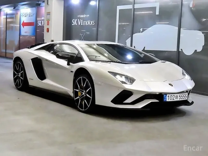 2018 Lamborghini Aventador с пробегом 10 052 км