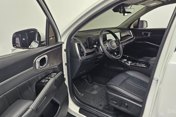 2025 Kia Sorento с пробегом 4 412 км