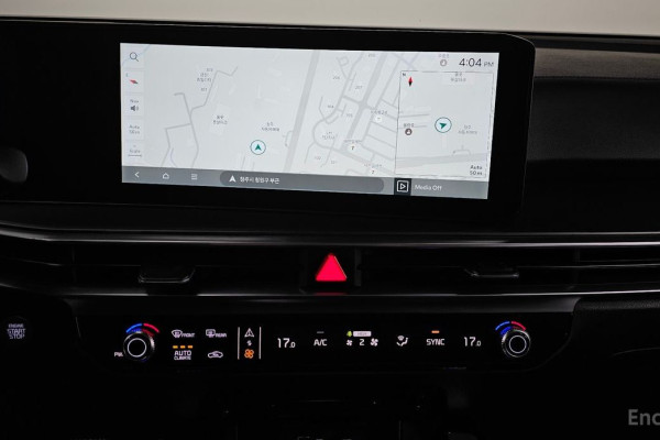 2025 Kia Sorento с пробегом 4 412 км