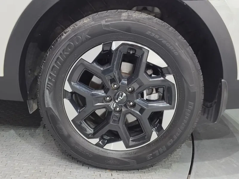 2024 Kia Sorento с пробегом 132 605 км