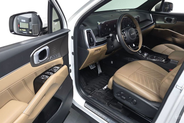 2023 Kia Sorento с пробегом 17 138 км