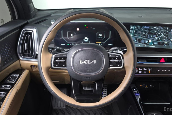 2023 Kia Sorento с пробегом 17 138 км