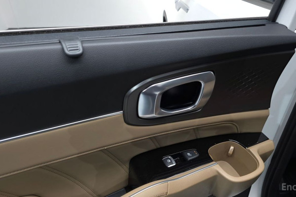 2023 Kia Sorento с пробегом 17 138 км