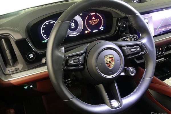 2024 Porsche Cayenne с пробегом 48 000 км