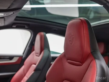 2025 Porsche Cayenne с пробегом 4 700 км