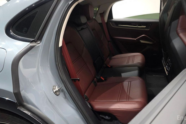 2024 Porsche Cayenne с пробегом 10 560 км