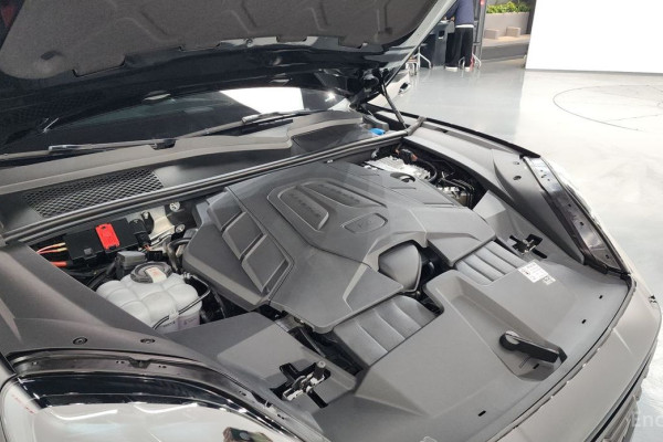 2024 Porsche Cayenne с пробегом 17 622 км