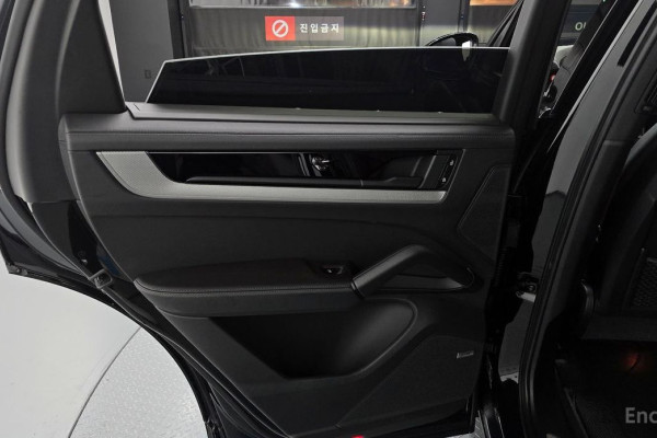 2024 Porsche Cayenne с пробегом 31 698 км