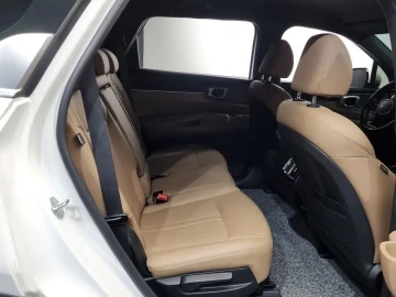 2024 Kia Sorento с пробегом 58 319 км