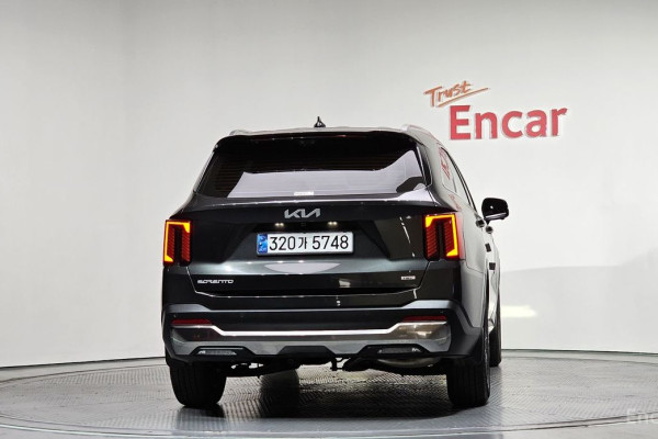 2024 Kia Sorento с пробегом 16 672 км