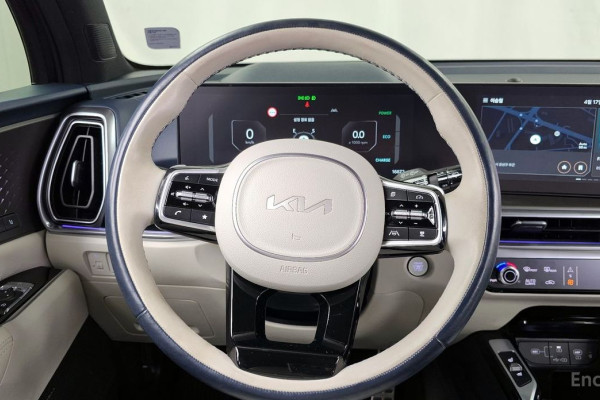 2024 Kia Sorento с пробегом 16 672 км