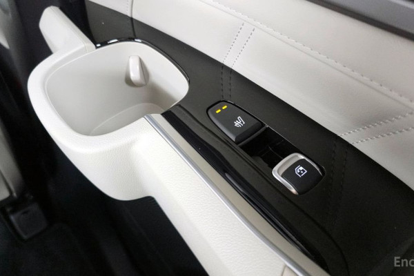 2024 Kia Sorento с пробегом 16 672 км