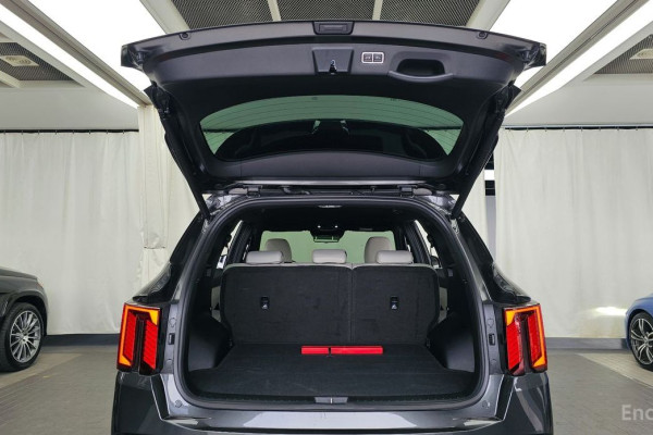 2024 Kia Sorento с пробегом 16 672 км