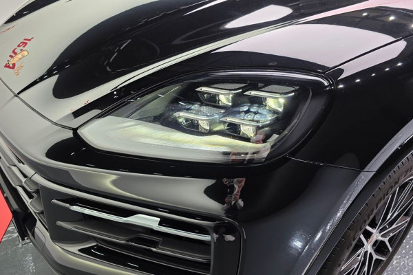 2025 Porsche Cayenne с пробегом 2 342 км