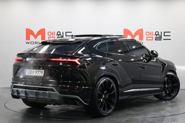 2021 Lamborghini Urus с пробегом 46 369 км