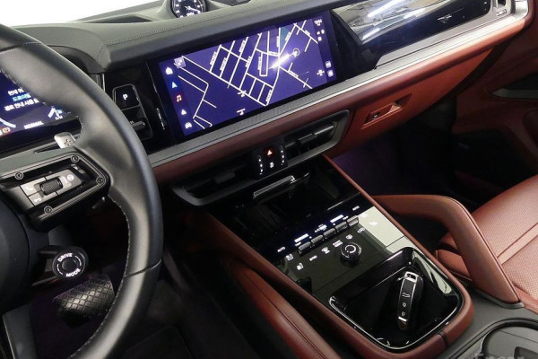 2024 Porsche Cayenne с пробегом 48 000 км