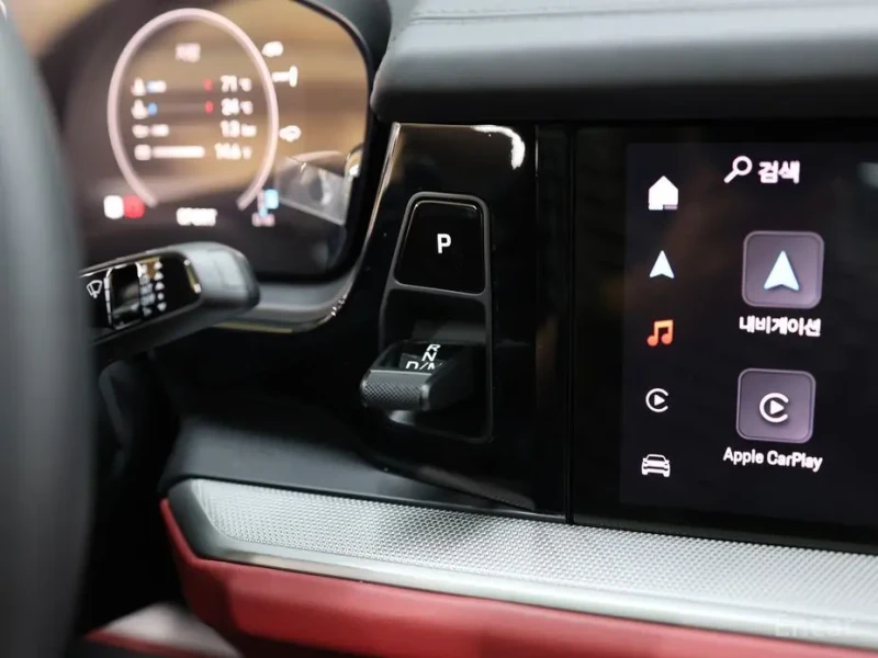 2025 Porsche Cayenne с пробегом 4 700 км