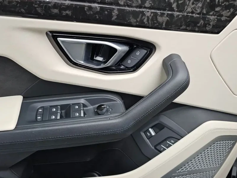 2020 Lamborghini Urus с пробегом 12 958 км