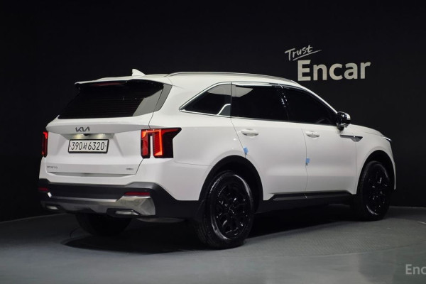 2024 Kia Sorento с пробегом 13 324 км