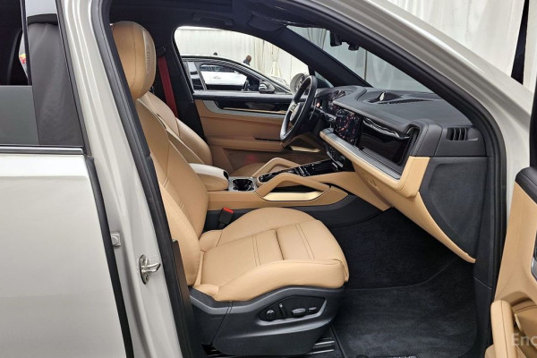 2024 Porsche Cayenne с пробегом 19 194 км