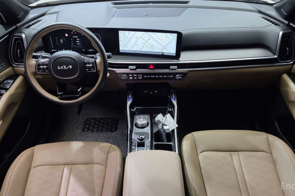 2024 Kia Sorento с пробегом 13 324 км