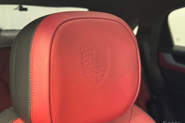 2025 Porsche Cayenne с пробегом 14 070 км