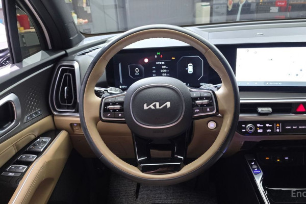 2024 Kia Sorento с пробегом 13 324 км