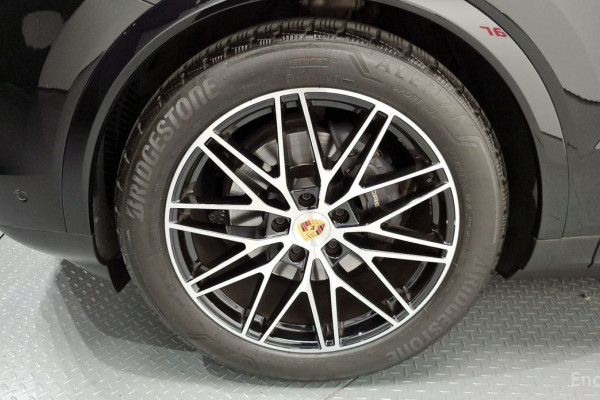 2024 Porsche Cayenne с пробегом 31 698 км