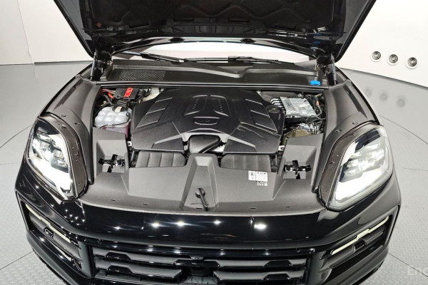 2024 Porsche Cayenne с пробегом 31 698 км