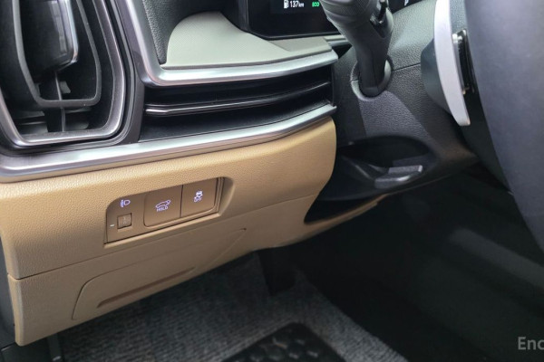 2024 Kia Sorento с пробегом 13 324 км