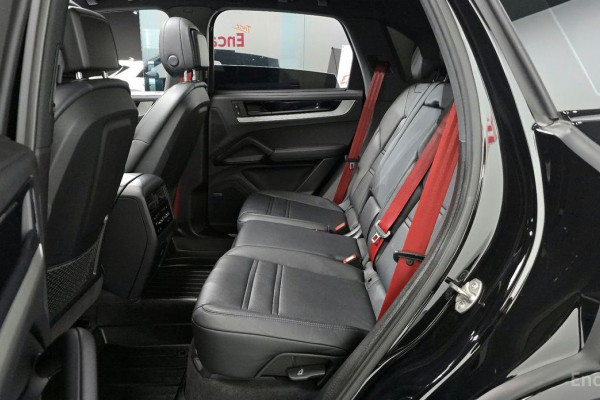 2024 Porsche Cayenne с пробегом 31 698 км