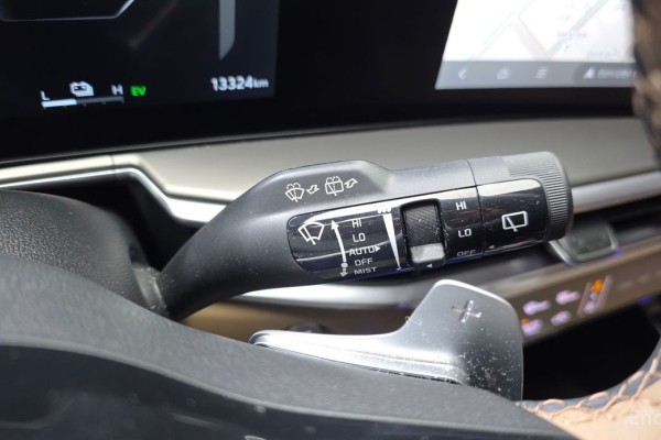 2024 Kia Sorento с пробегом 13 324 км