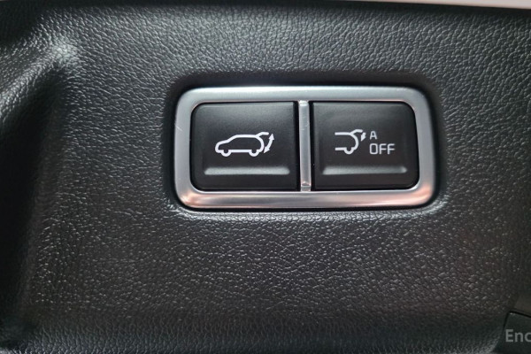 2024 Kia Sorento с пробегом 13 324 км