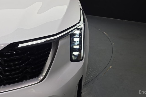 2024 Kia Sorento с пробегом 13 324 км