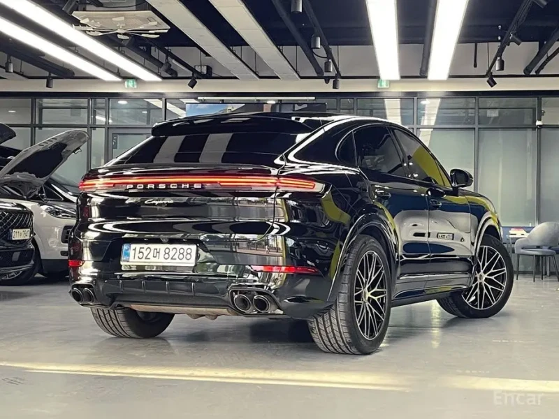 2025 Porsche Cayenne с пробегом 9 146 км