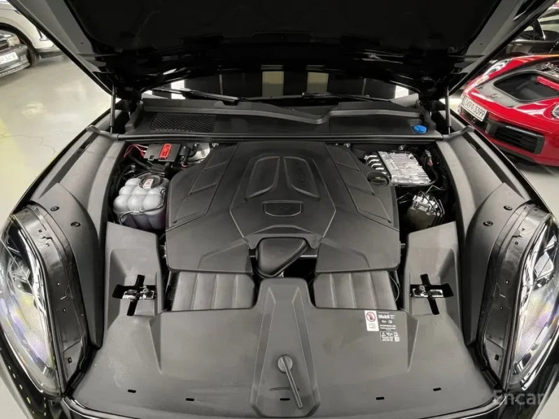 2025 Porsche Cayenne с пробегом 9 146 км