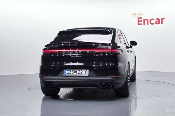 2025 Porsche Cayenne с пробегом 2 342 км