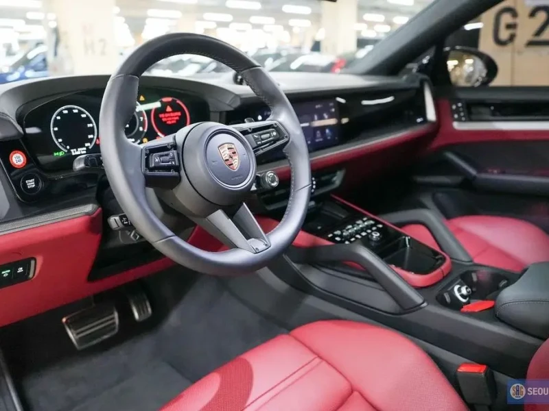 2026 Porsche Cayenne с пробегом 3 500 км