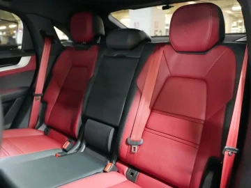 2026 Porsche Cayenne с пробегом 3 500 км