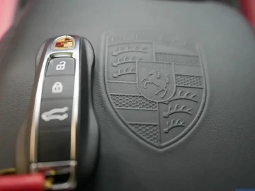 2026 Porsche Cayenne с пробегом 3 500 км