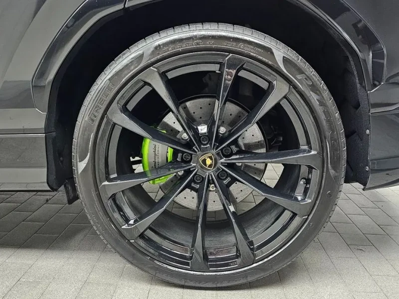 2022 Lamborghini Urus с пробегом 26 007 км